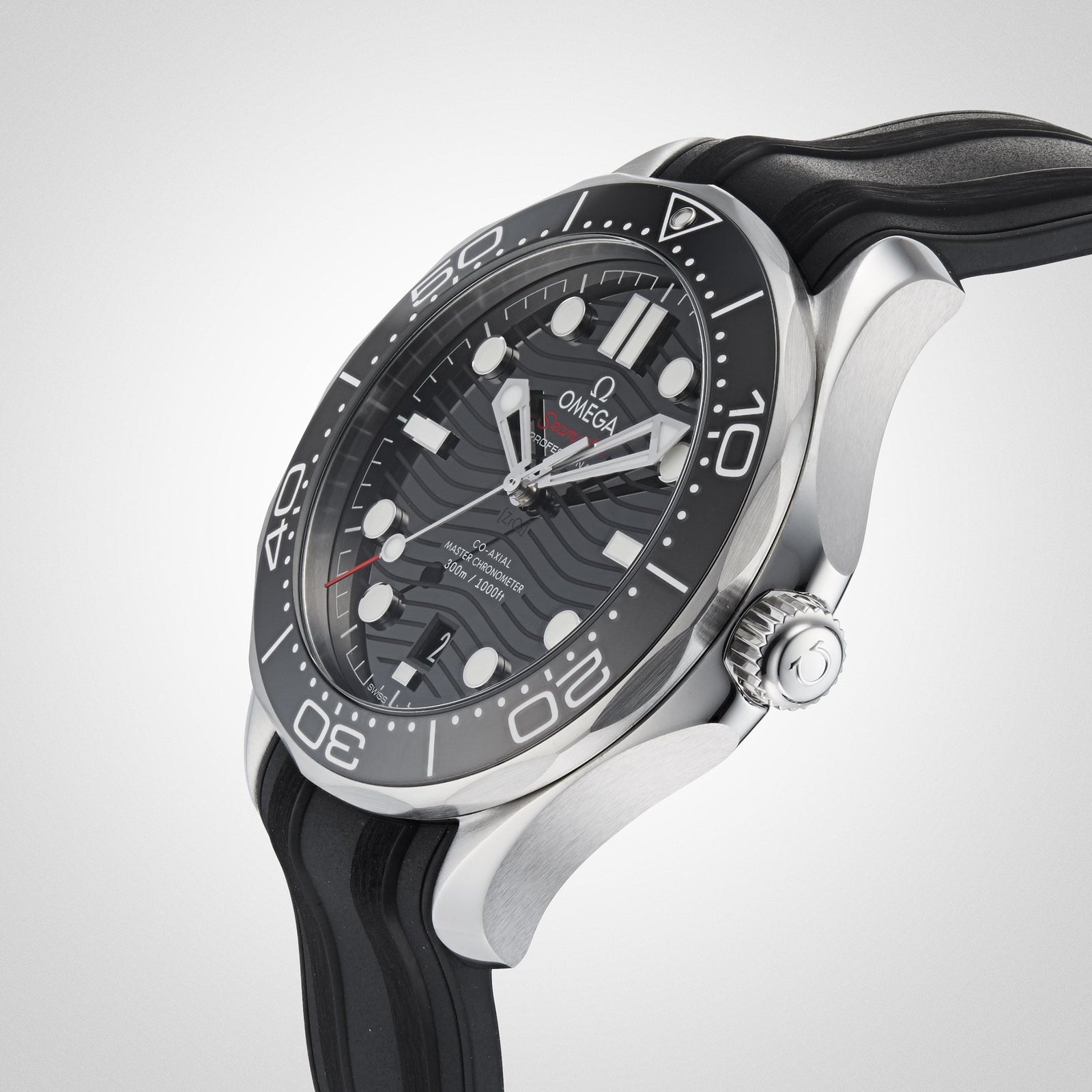 Seamaster Diver 300M — Black Dial, Rubber, Ceramic Bezel
