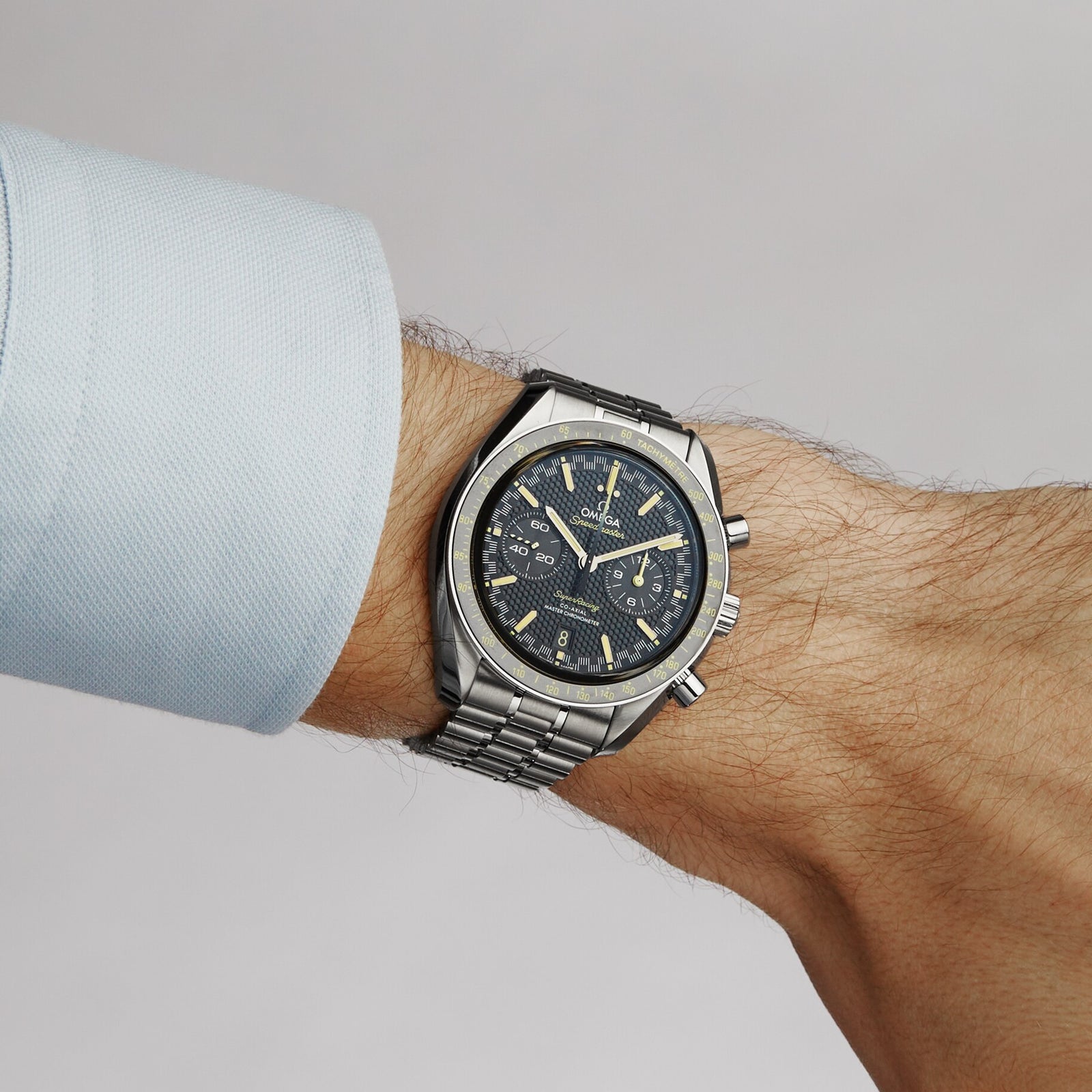 Speedmaster Super Racing — Black Dial