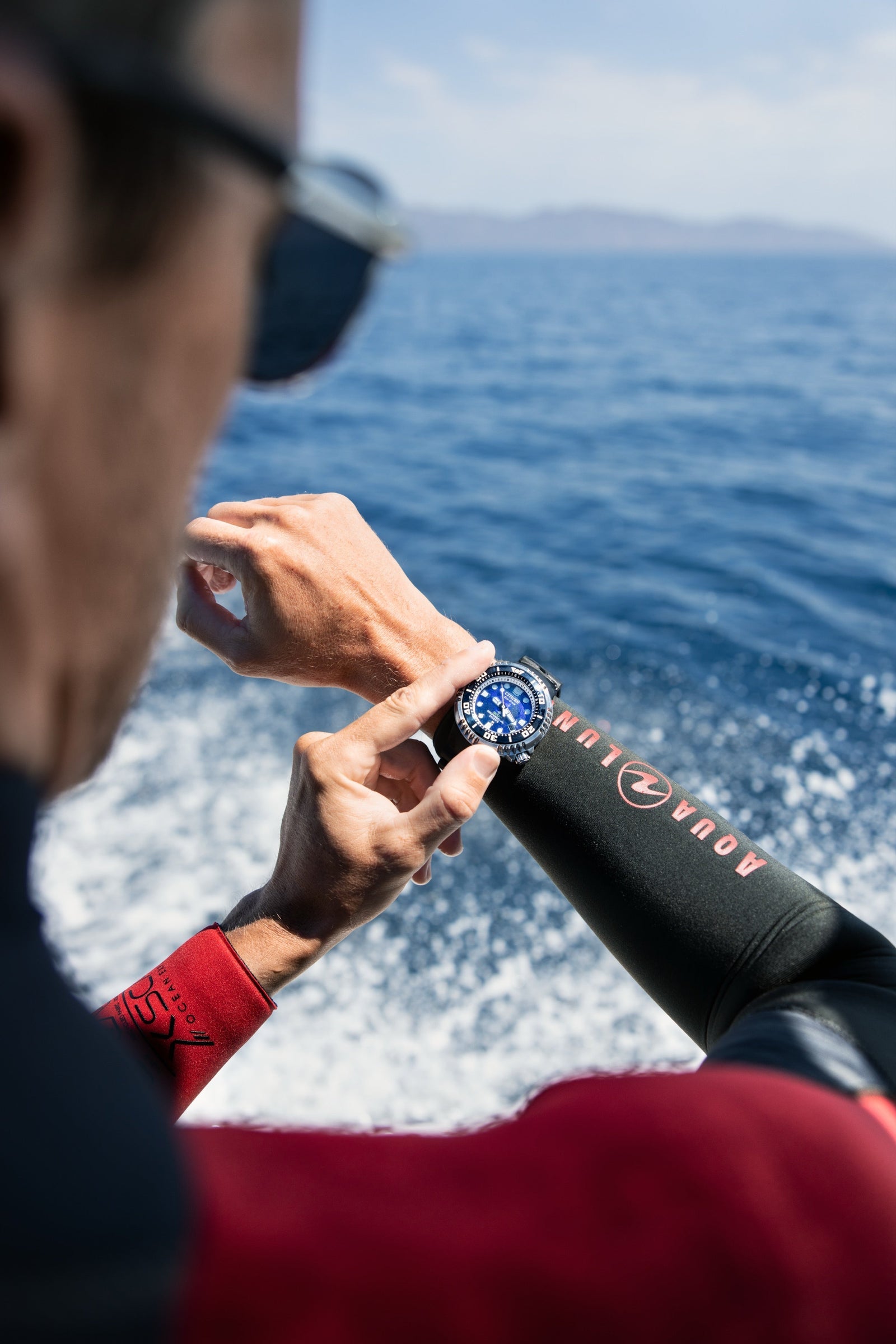 Dive — Blue Dial