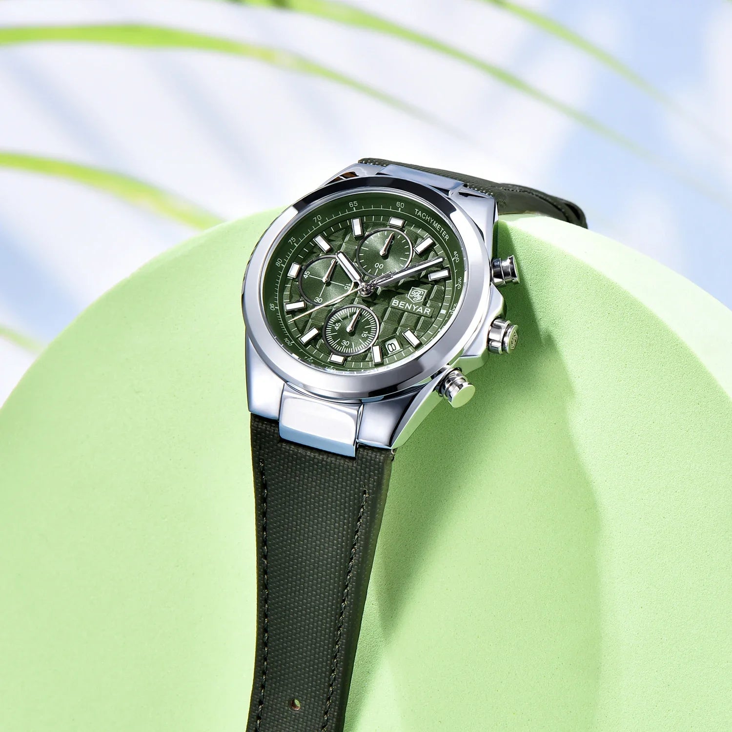 Kron Kennington watch on the wrist