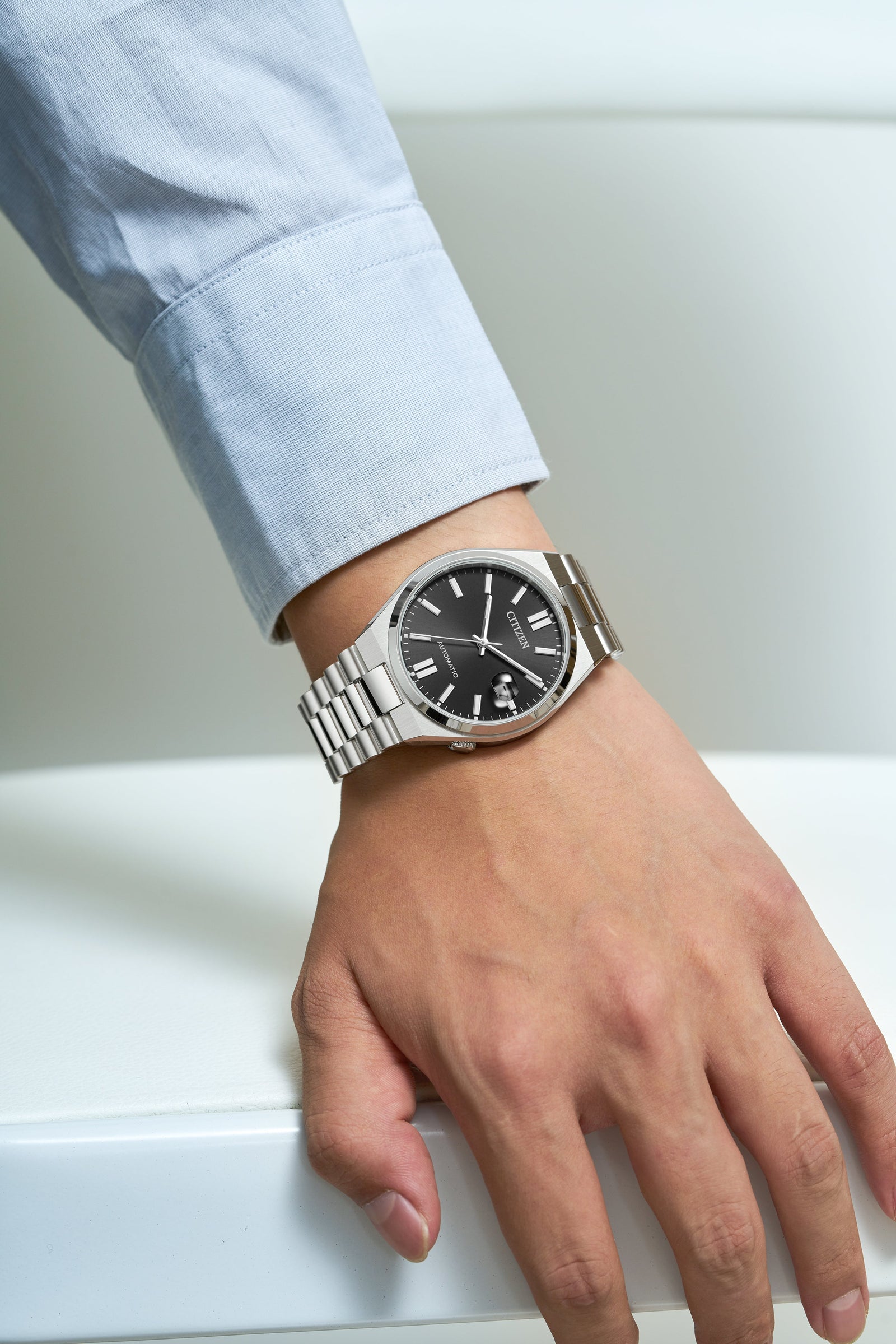 Tsuyosa — Black Dial