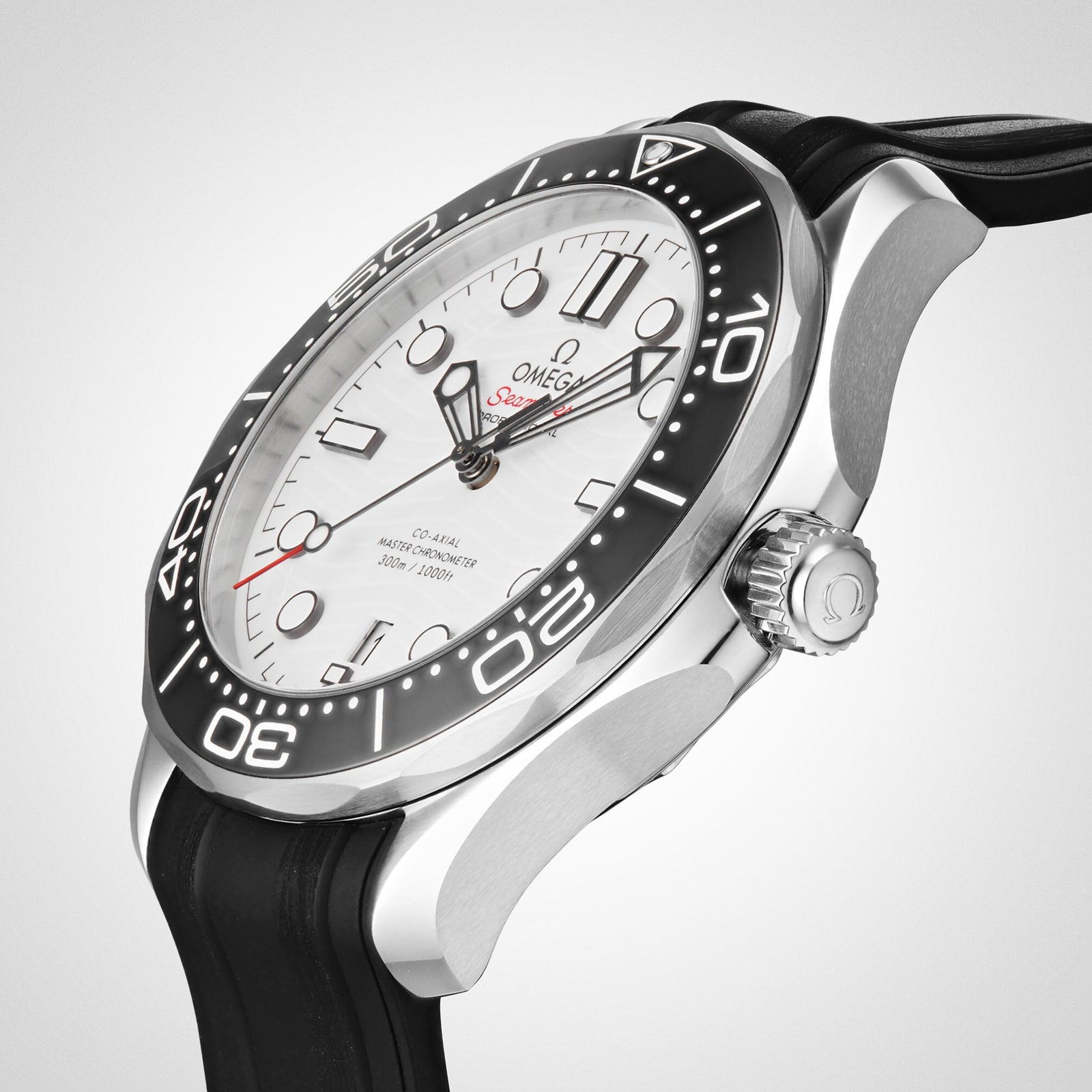 Seamaster Diver 300M — White Dial, Rubber