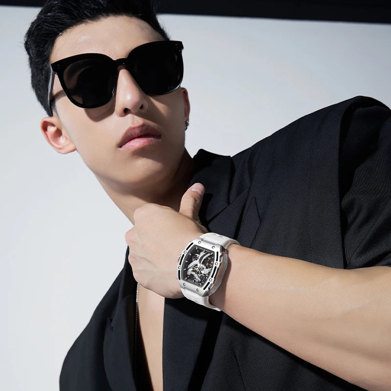 Kron Owain watch on the wrist